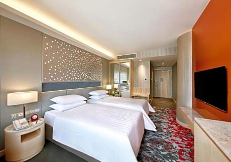 Black Friday Special-Deluxe Room Incl F&B Voucher Worth RM100 & SPA Voucher Worth RM200 Per stay