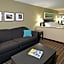 Holiday Inn Express Hotel & Suites Vernon By IHG