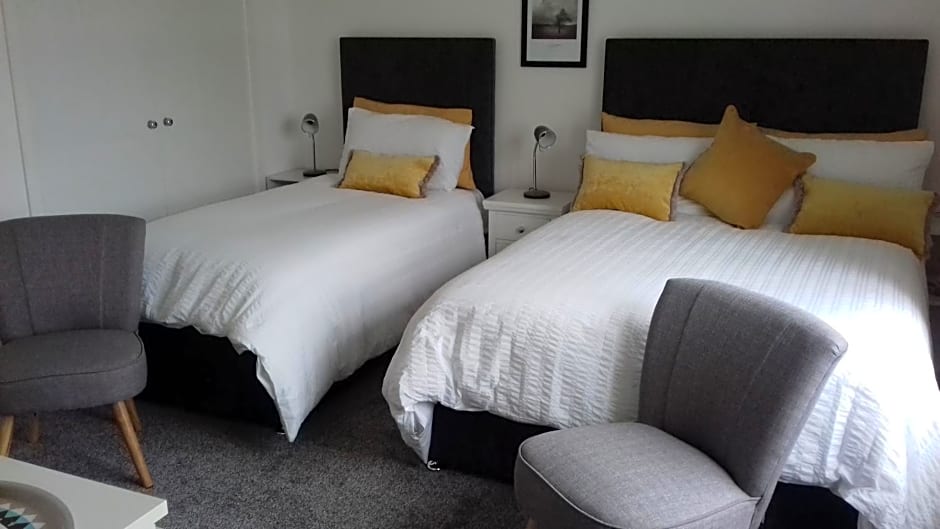 Tigh A Raoin – Portree
