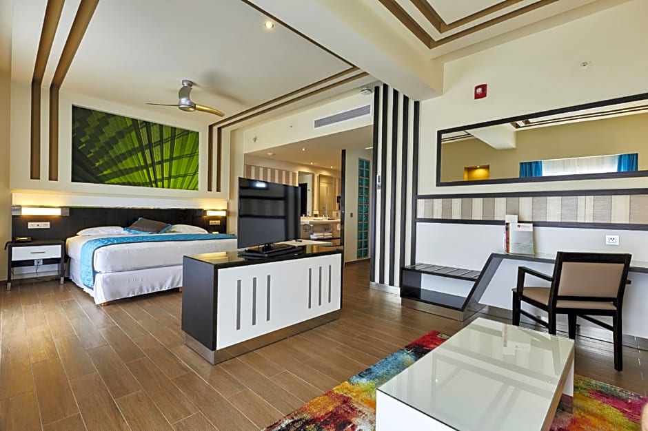 Photo 1 of 3 of Suite