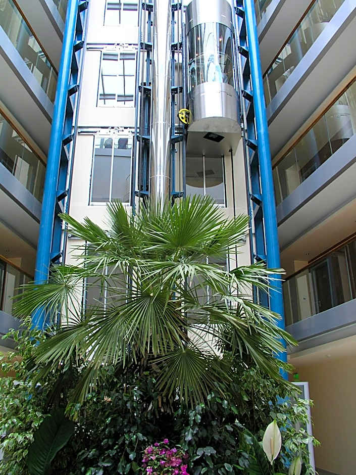 Hotel Marina Palace, Affiliated by Meliá