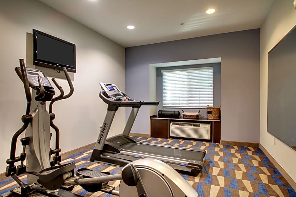 Microtel Inn & Suites by Wyndham Tuscaloosa