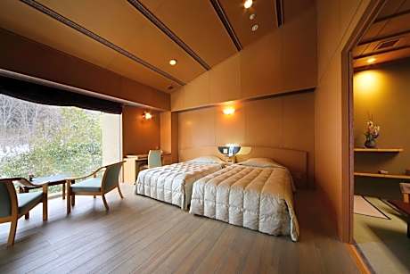 Room with Tatami Area and Open-Air Bath