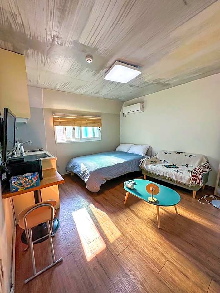 Photo 1 of 5 of Double Room