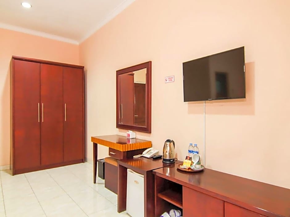 Hotel Signature Mandala Kencana