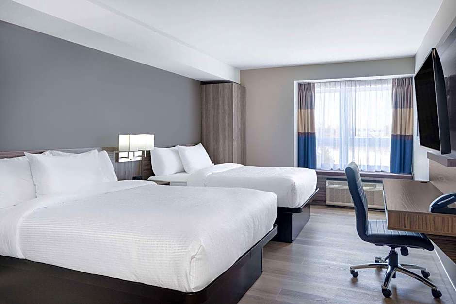 Microtel Inn & Suites by Wyndham Kanata Ottawa West