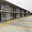 Super 8 by Wyndham Sulphur South