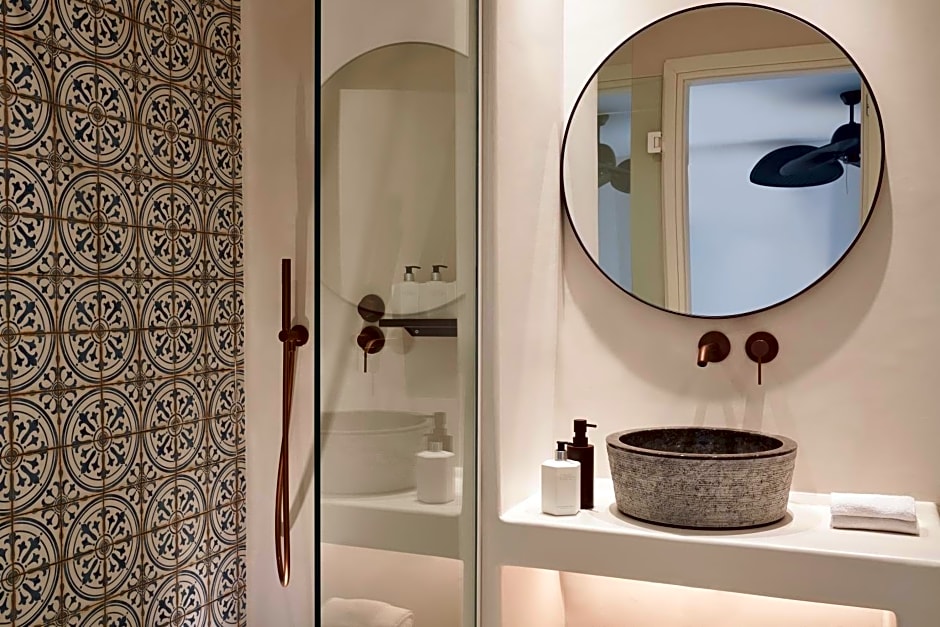 Minois Sugarcube Suites