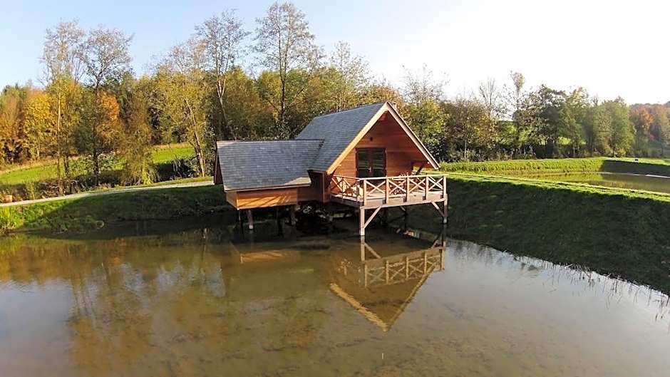 AquaLodge