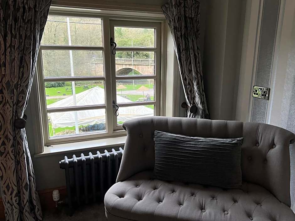 The Bridge House Restaurant and Hotel