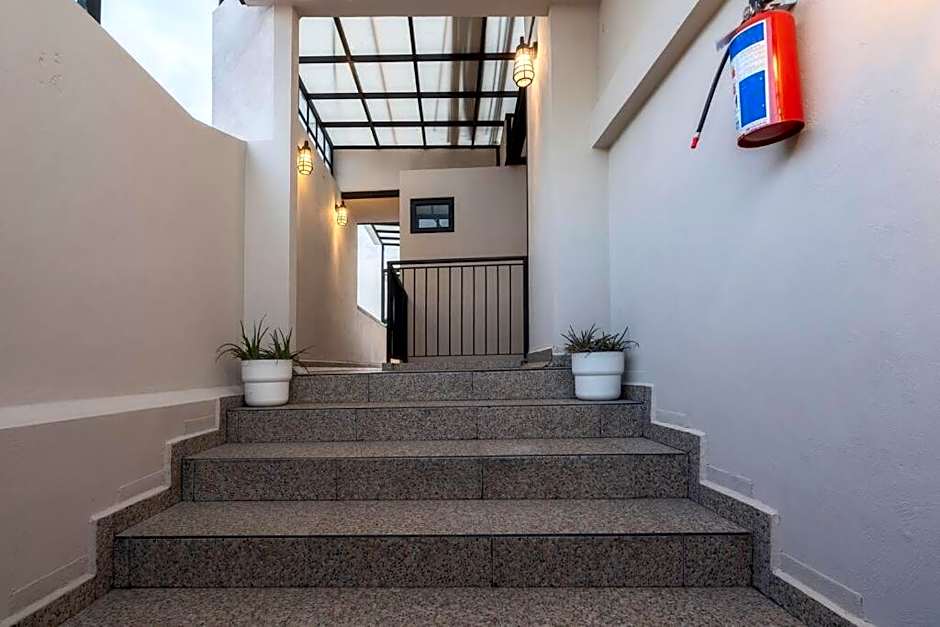 102 Centro 2Bdrm 2bath apt AC Rooftop