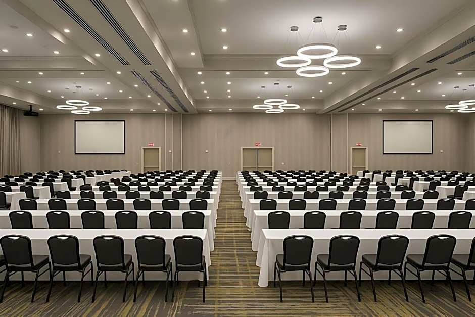 Holiday Inn & Suites Houston NW - Willowbrook By IHG