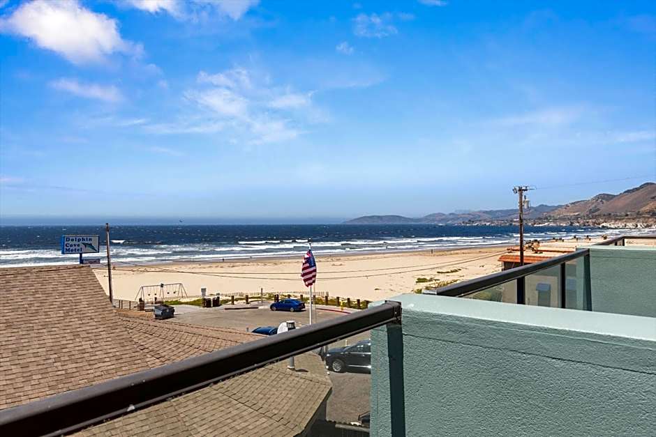 Beach House Inn & Suites