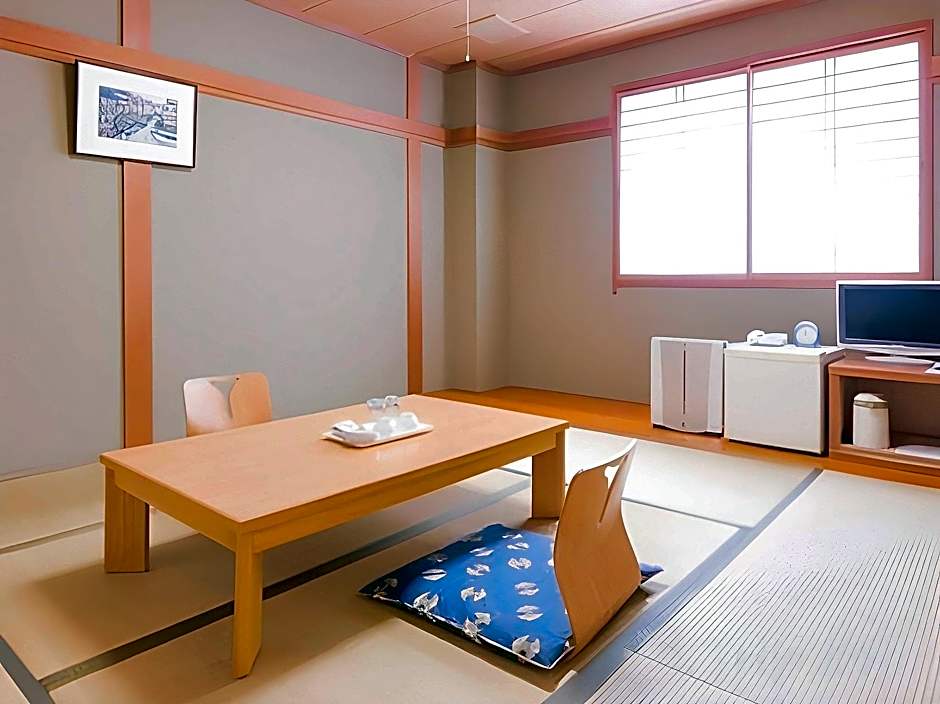 Smile Hotel Takaoka Ekimae