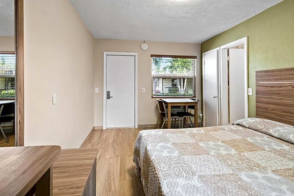 Tamiami Motel