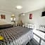 Kingswood Manor Motel