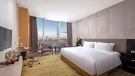Standard King Room with River View