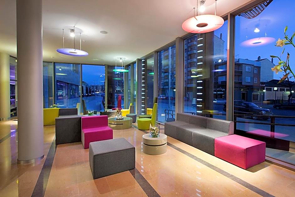 Mas Monzon Hotel