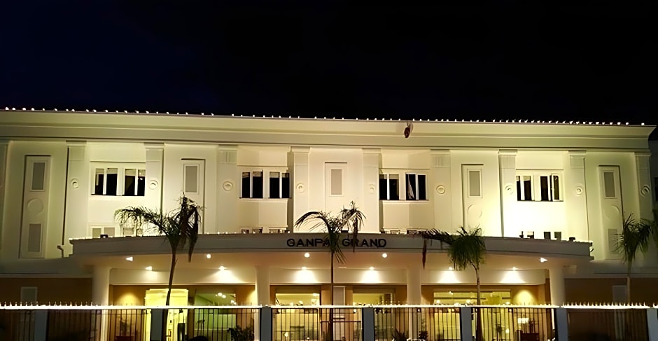 Hotel Ganpat Grand Palani
