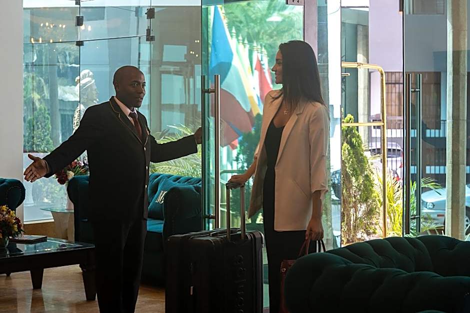 Miraflores Colon Hotel