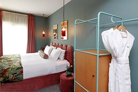 Single Standard Room