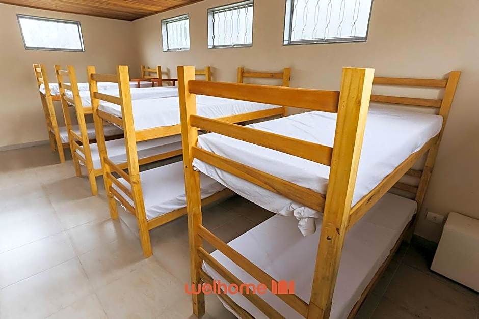 Casa em Parelheiros com Piscina e Churrasqueira