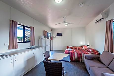 Standard Studio Cabin