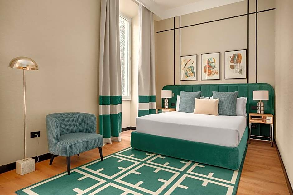 Room Mate Collection Mia, Rome Colosseum