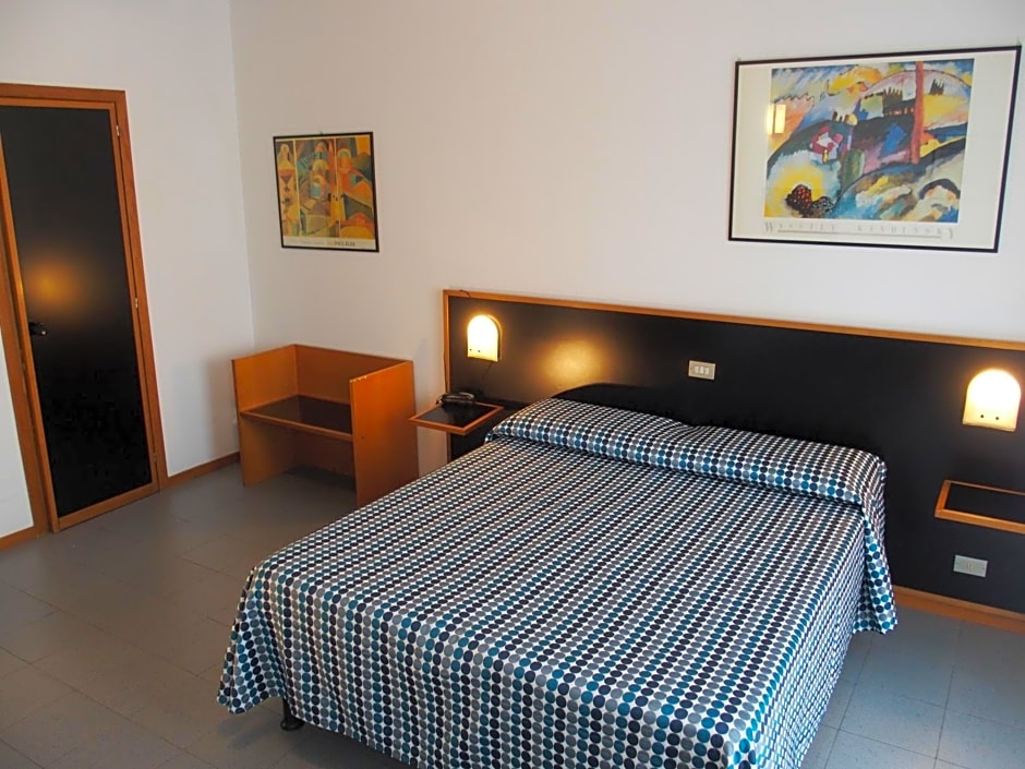 Hotel Eden