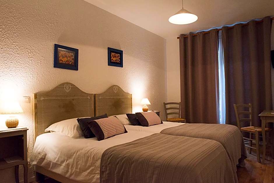 Logis Hôtel Castel Mouisson