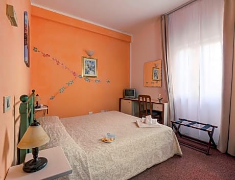 Economy Double or Twin Room