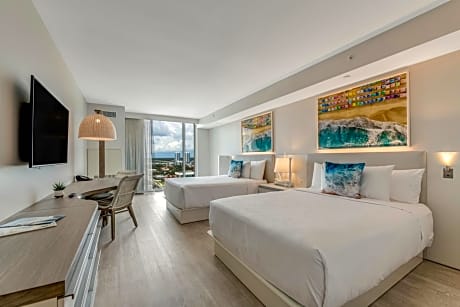 Queen Room with 2 Queen Beds with City View 