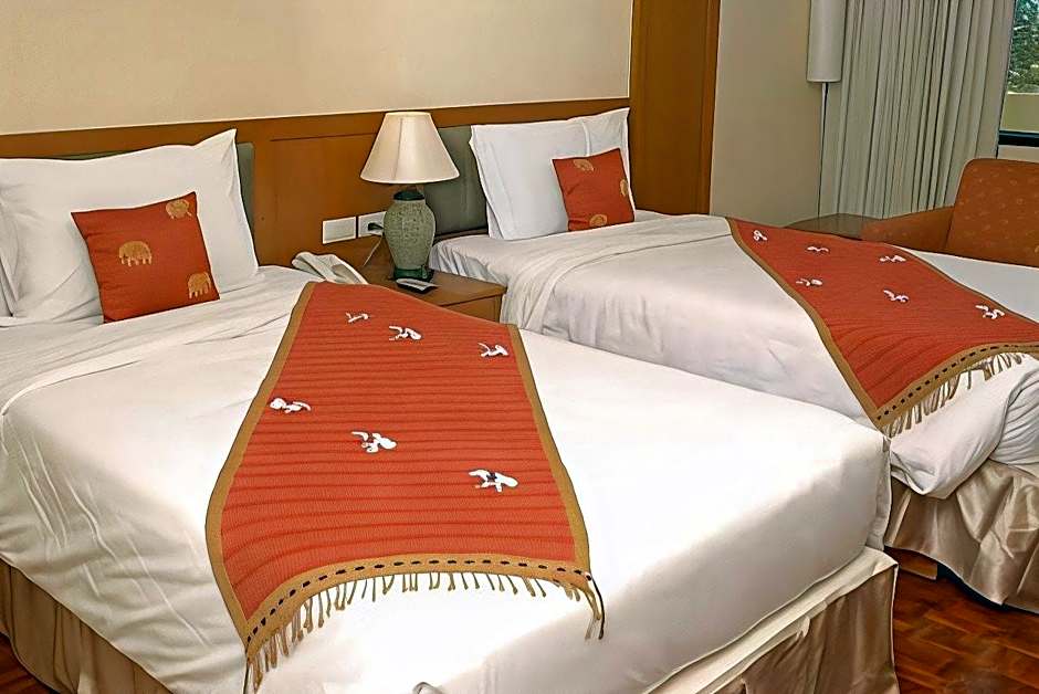 Chakungrao Riverview Hotel