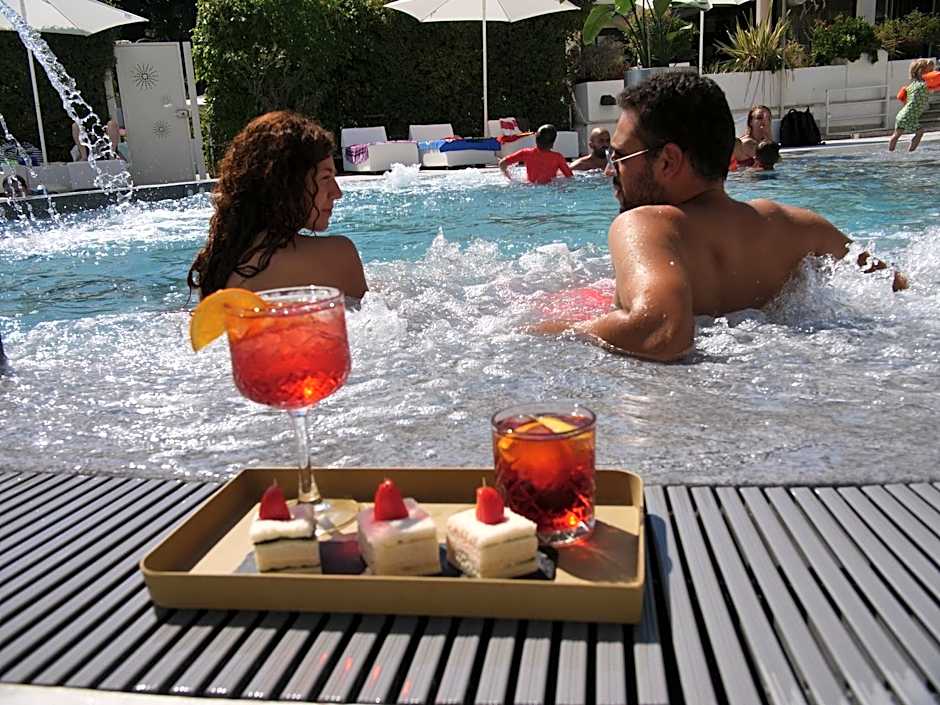 Oxygen Lifestyle Hotel