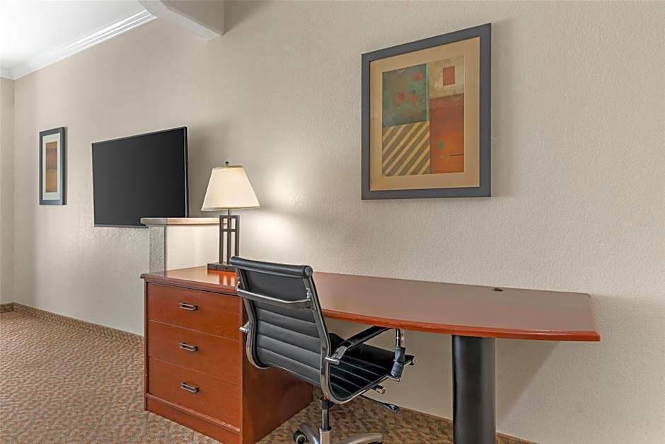 Best Western Plus Waxahachie Inn & Suites