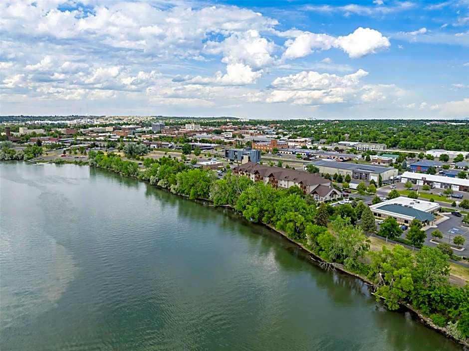 Best Western Plus Riverfront Hotel and Suites