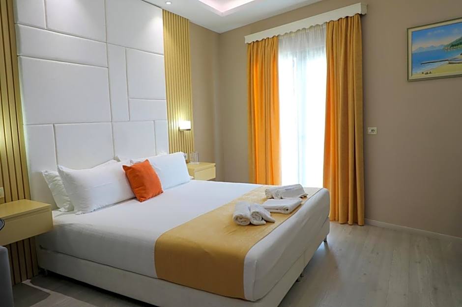 Hotel Strora