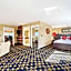 Hilton Suites Chicago Oak Brook
