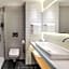 Holiday Inn Express Marne La Vallee Val D'Europe By IHG