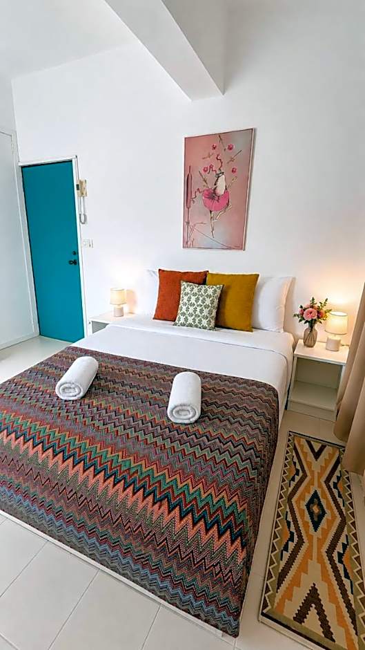 Holiday House Kata & Karon Phuket Hotel