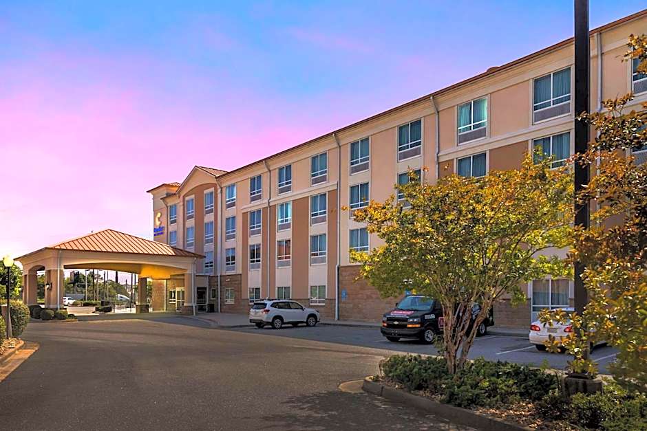 Comfort Inn & Suites