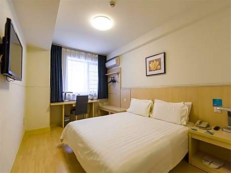 Jinjiang Inn Select Zhenjiang Yangzhong Yangzi Middle Road