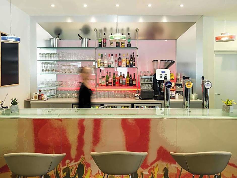 Ibis Esch Belval