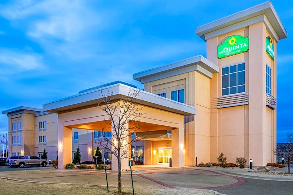 La Quinta Inn & Suites by Wyndham Clinton Historic Route 66