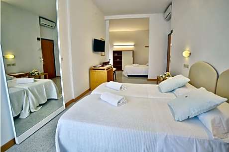 King Room with Two King Beds