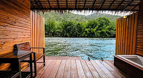 The Hub Erawan Resort