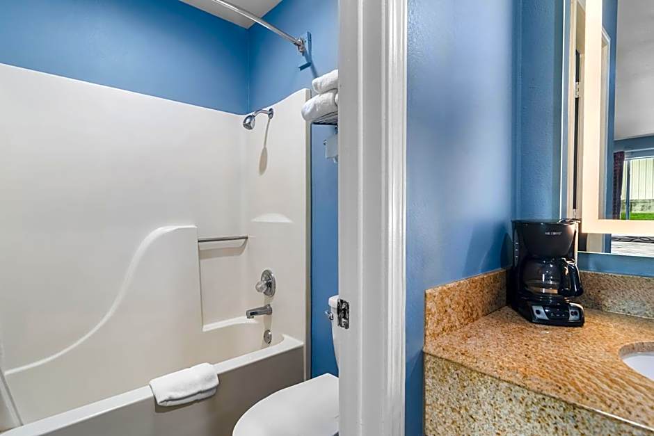 Americas Best Value Inn and Suites Siloam Springs