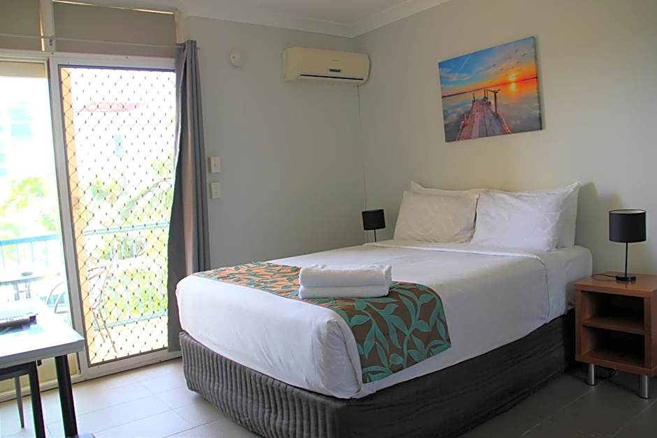 Broadwater Keys Holiday Apartments