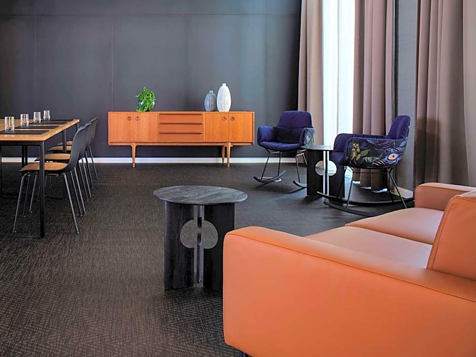 Adina Apartment Hotel Cologne