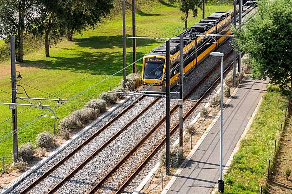 Oporto Airport & Business Hotel